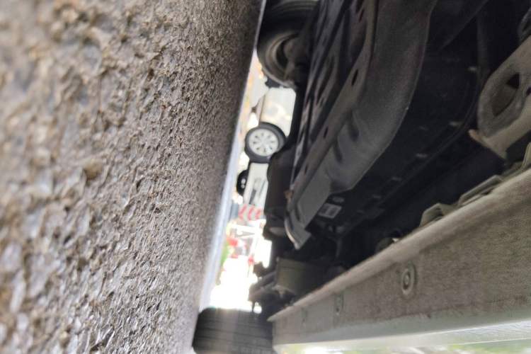 Used Wuling Hongguang MINIEV 2021 Macaron Fashion Model Lithium Iron Phosphate Chassis Front Left