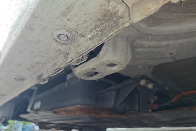 Used Wuling Hongguang MINIEV 2021 Macaron Fashion Edition Lithium-Ion Battery Chassis Front Right
