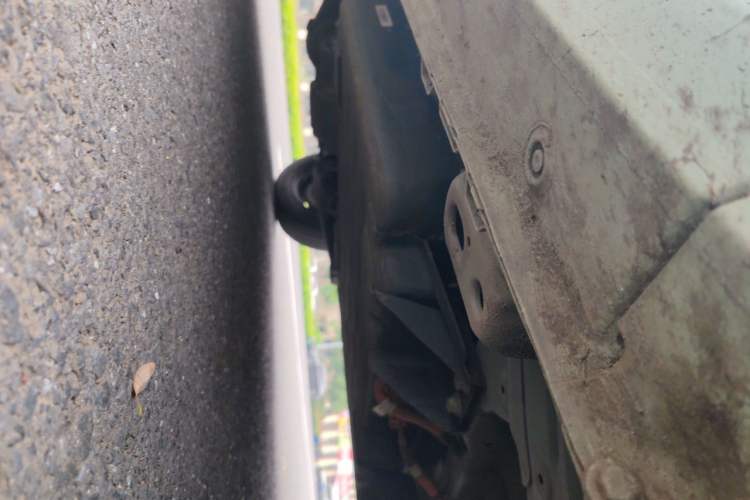 Used Wuling Hongguang MINIEV 2021 Macaron Fashion Model Lithium Iron Phosphate Chassis Front Right