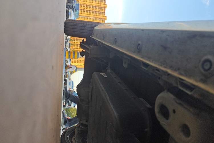 Used Wuling Hongguang MINIEV 2021 Macaron Fashion Model Lithium Iron Phosphate Chassis Front Right