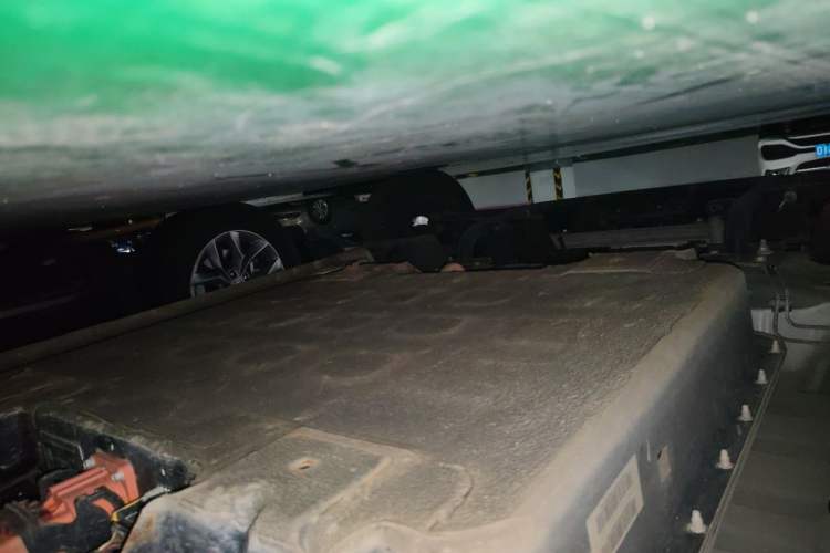 Used Wuling Hongguang MINIEV 2021 Macaron Fashion Model Lithium Iron Phosphate Chassis Rear Left