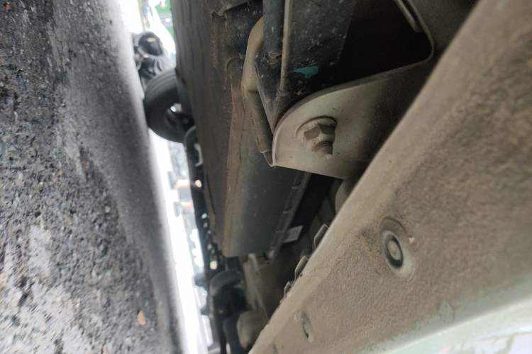 Used Wuling Hongguang MINIEV 2021 Macaron Fashion Model Lithium Iron Phosphate Chassis Rear Right