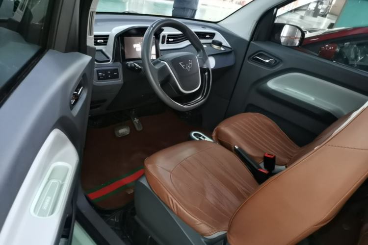 Used Wuling Hongguang MINIEV 2021 Macaron Premium Model – Lithium Iron Phosphate Driver Seat