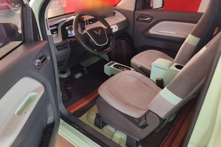 Used Wuling Hongguang MINIEV 2021 Macaron Premium Model – Lithium Iron Phosphate Driver Seat