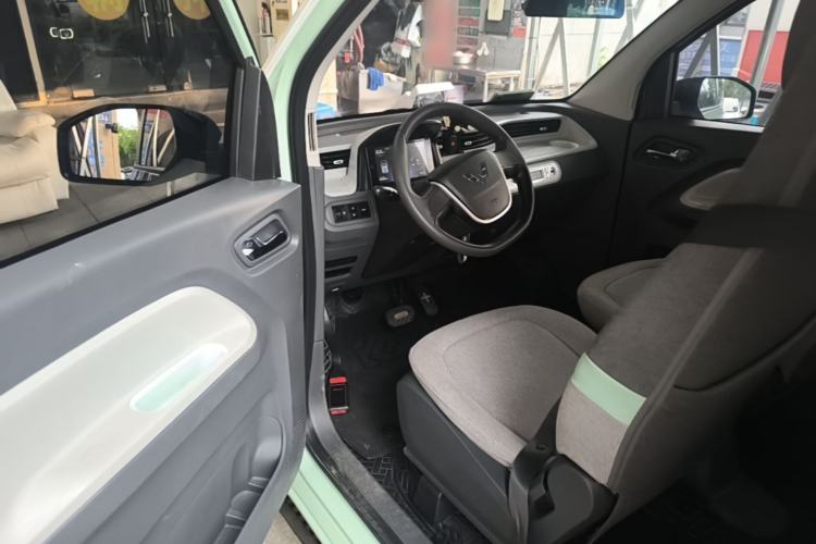 Used Wuling Hongguang MINIEV 2021 Macaron Premium Model – Lithium Iron Phosphate Driver Seat