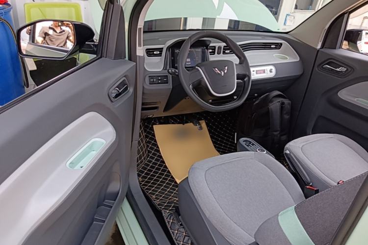 Used Wuling Hongguang MINIEV 2021 Macaron Premium Model – Lithium-NMC Driver Seat