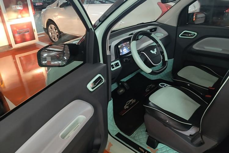 Used Wuling Hongguang MINIEV 2021 Macaron Sandwich Model 170 km Lithium Iron Phosphate Driver Seat