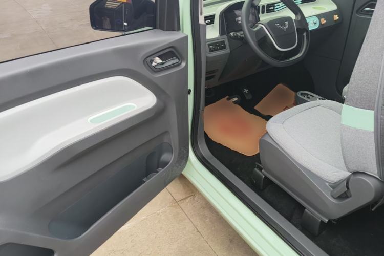 Used Wuling Hongguang MINIEV 2021 Macaron Premium Model – Lithium Iron Phosphate Driver Seat