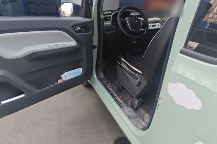 Used Wuling Hongguang MINIEV 2021 Macaron Premium Model – Lithium Iron Phosphate Driver Seat