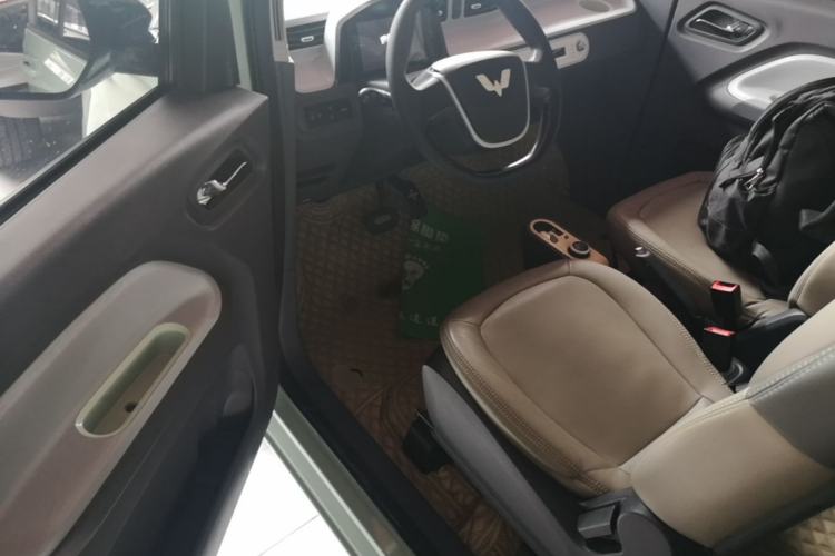 Used Wuling Hongguang MINIEV 2021 Macaron Premium Model – Lithium Iron Phosphate Driver Seat