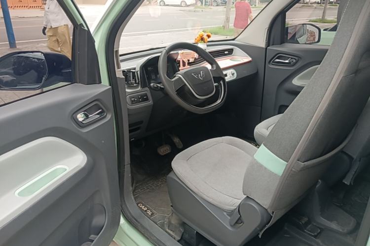 Used Wuling Hongguang MINIEV 2021 Macaron Fashion Model Lithium Iron Phosphate Driver Seat