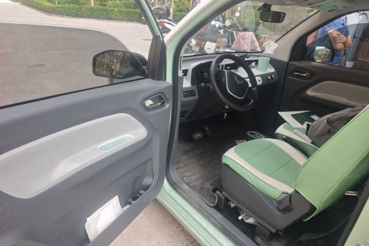 Used Wuling Hongguang MINIEV 2021 Macaron Premium Model – Lithium Iron Phosphate Driver Seat