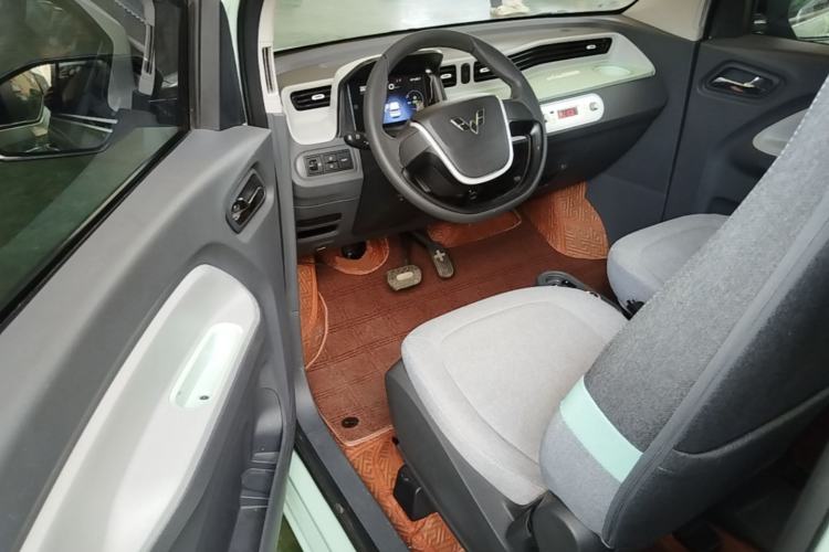 Used Wuling Hongguang MINIEV 2021 Macaron Premium Model – Lithium Iron Phosphate Driver Seat