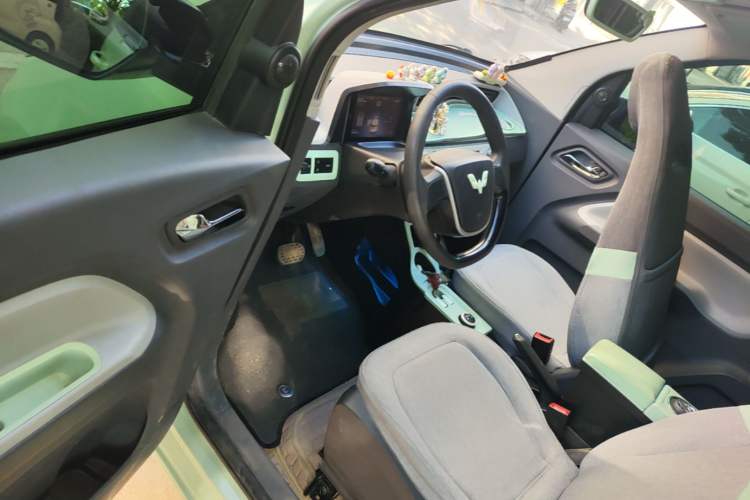 Used Wuling Hongguang MINIEV 2021 Macaron Fashion Edition Lithium-Ion Battery Driver Seat