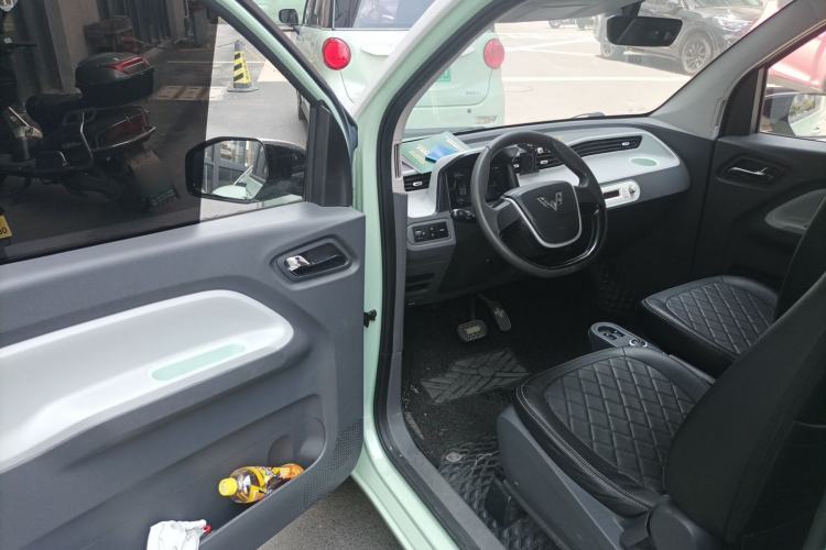 Used Wuling Hongguang MINIEV 2021 Macaron Premium Model – Lithium Iron Phosphate Driver Seat