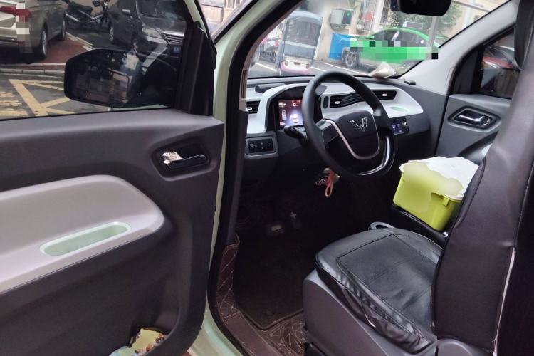 Used Wuling Hongguang MINIEV 2021 Macaron Fashion Model Lithium Iron Phosphate Driver Seat