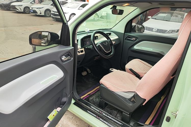 Used Wuling Hongguang MINIEV 2021 Macaron Premium Model – Lithium Iron Phosphate Driver Seat
