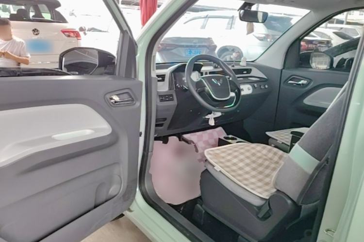 Used Wuling Hongguang MINIEV 2021 Macaron Premium Model – Lithium Iron Phosphate Driver Seat
