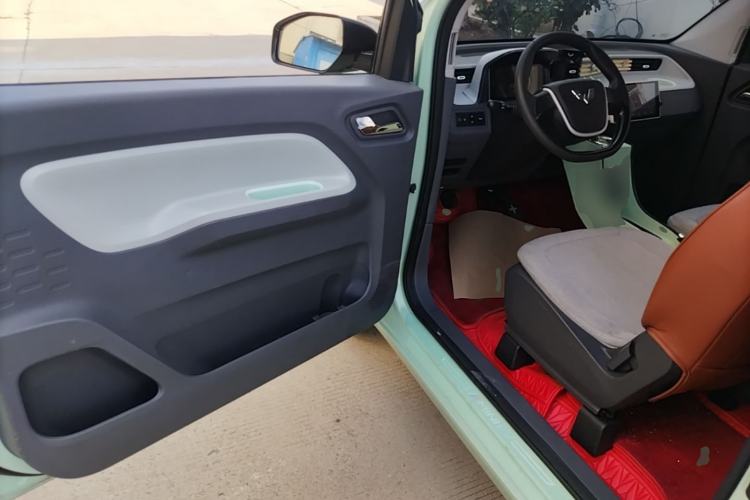 Used Wuling Hongguang MINIEV 2021 Macaron Premium Model – Lithium Iron Phosphate Driver Seat