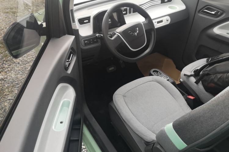 Used Wuling Hongguang MINIEV 2021 Macaron Premium Model – Lithium Iron Phosphate Driver Seat