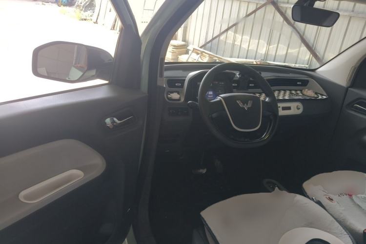Used Wuling Hongguang MINIEV 2021 Macaron Premium Model – Lithium Iron Phosphate Driver Seat