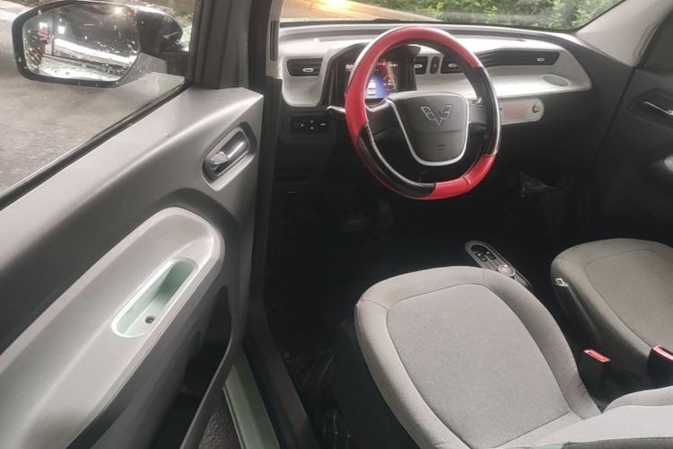 Used Wuling Hongguang MINIEV 2021 Macaron Premium Model – Lithium Iron Phosphate Driver Seat
