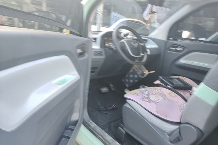 Used Wuling Hongguang MINIEV 2021 Macaron Premium Model – Lithium Iron Phosphate Driver Seat