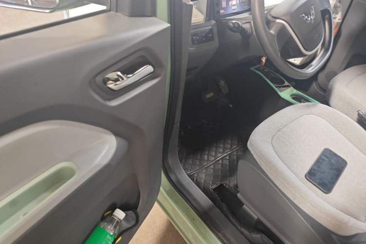 Used Wuling Hongguang MINIEV 2021 Macaron Premium Model – Lithium Iron Phosphate Driver Seat