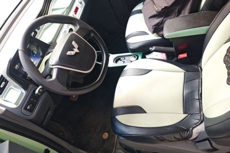 Used Wuling Hongguang MINIEV 2021 Macaron Premium Model – Lithium Iron Phosphate Driver Seat