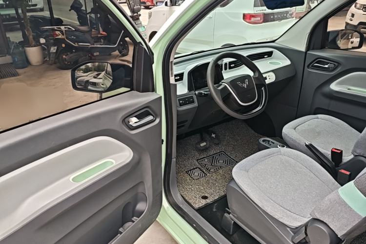 Used Wuling Hongguang MINIEV 2021 Macaron Premium Model – Lithium Iron Phosphate Driver Seat