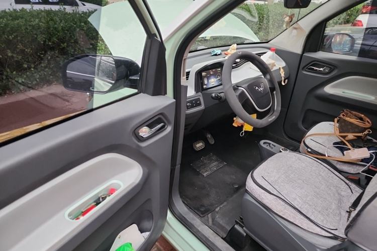 Used Wuling Hongguang MINIEV 2021 Macaron Premium Model – Lithium-NMC Driver Seat