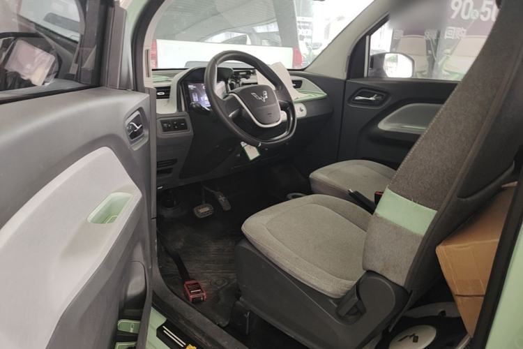 Used Wuling Hongguang MINIEV 2021 Macaron Premium Model – Lithium Iron Phosphate Driver Seat