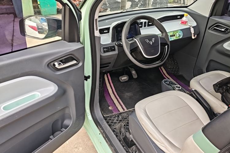 Used Wuling Hongguang MINIEV 2021 Macaron Premium Model – Lithium Iron Phosphate Driver Seat