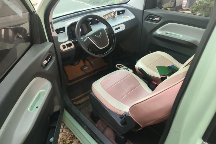 Used Wuling Hongguang MINIEV 2021 Macaron Premium Model – Lithium Iron Phosphate Driver Seat