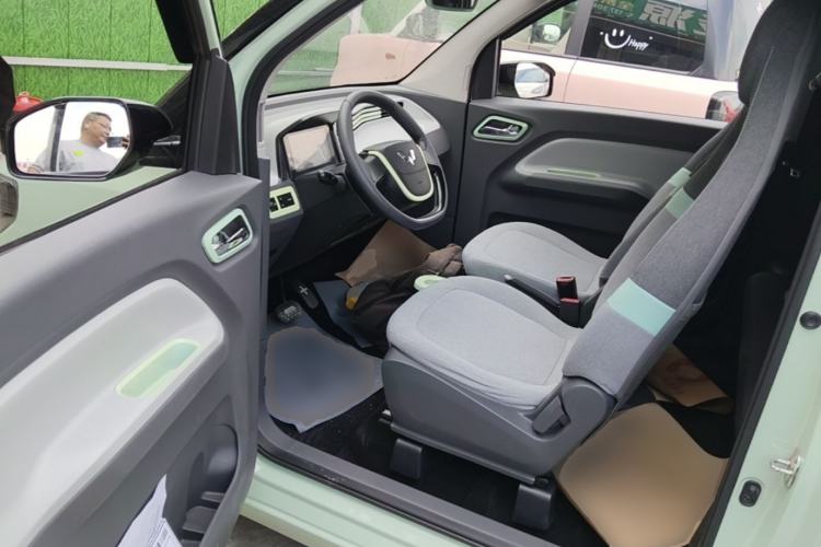 Used Wuling Hongguang MINIEV 2021 Macaron Fashion Model Lithium Iron Phosphate Driver Seat
