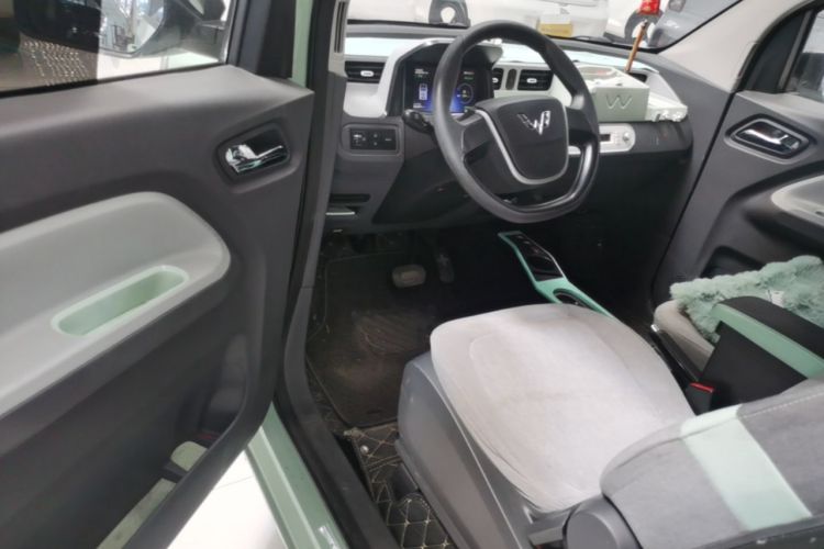 Used Wuling Hongguang MINIEV 2021 Macaron Premium Model – Lithium Iron Phosphate Driver Seat