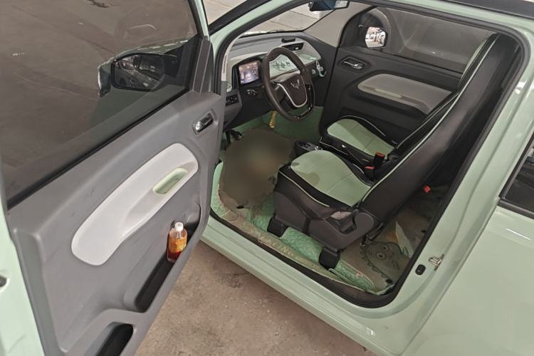 Used Wuling Hongguang MINIEV 2021 Macaron Premium Model – Lithium Iron Phosphate Driver Seat