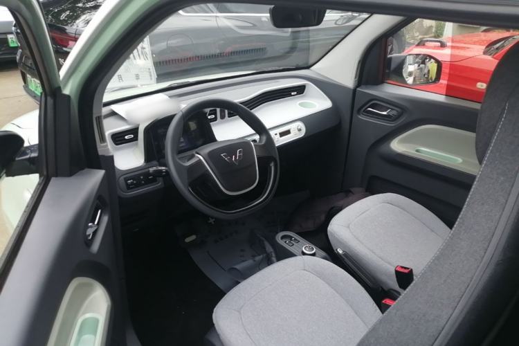 Used Wuling Hongguang MINIEV 2021 Macaron Fashion Model Lithium Iron Phosphate Driver Seat