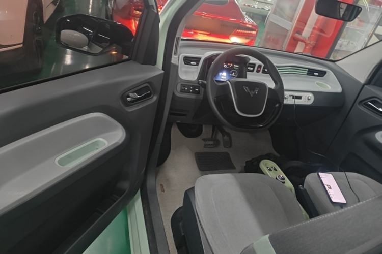 Used Wuling Hongguang MINIEV 2021 Macaron Premium Model – Lithium Iron Phosphate Driver Seat