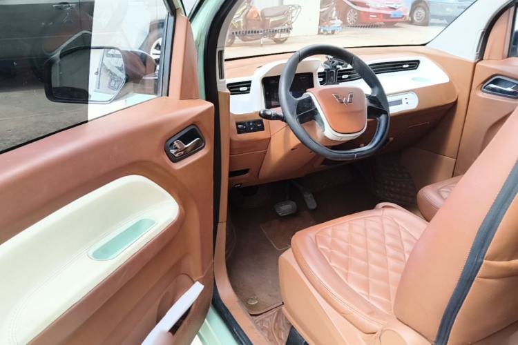 Used Wuling Hongguang MINIEV 2021 Macaron Premium Model – Lithium-NMC Driver Seat
