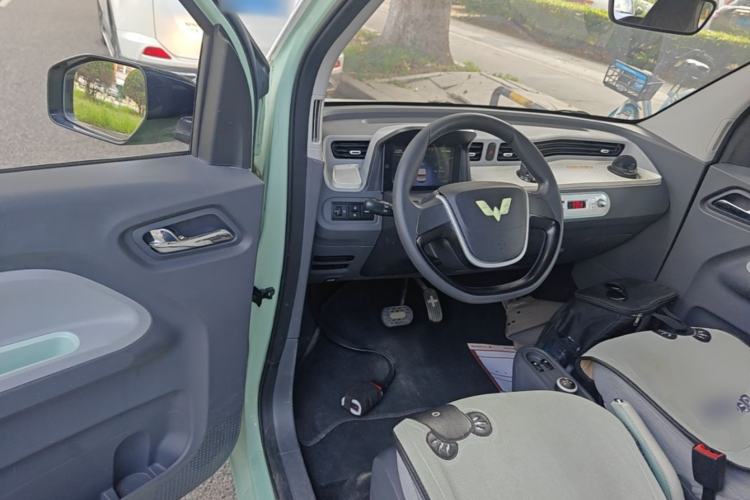 Used Wuling Hongguang MINIEV 2021 Macaron Premium Model – Lithium Iron Phosphate Driver Seat
