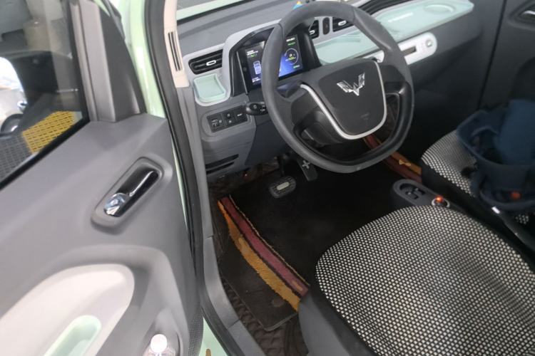 Used Wuling Hongguang MINIEV 2021 Macaron Premium Model – Lithium-NMC Driver Seat
