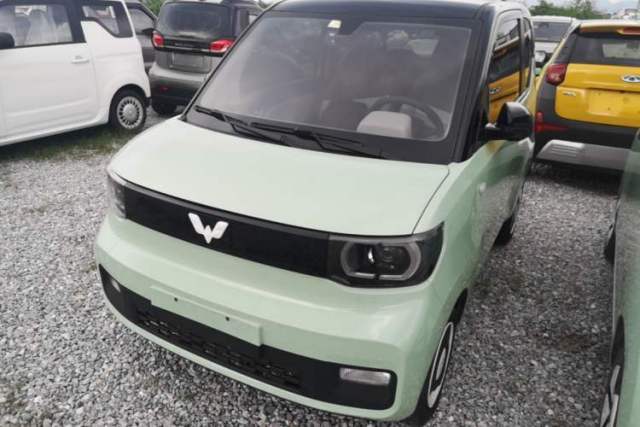 Used Wuling Hongguang MINIEV 2021 Macaron Premium Model – Lithium Iron Phosphate
