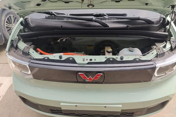Used Wuling Hongguang MINIEV 2021 Macaron Premium Model – Lithium Iron Phosphate Engine Bay