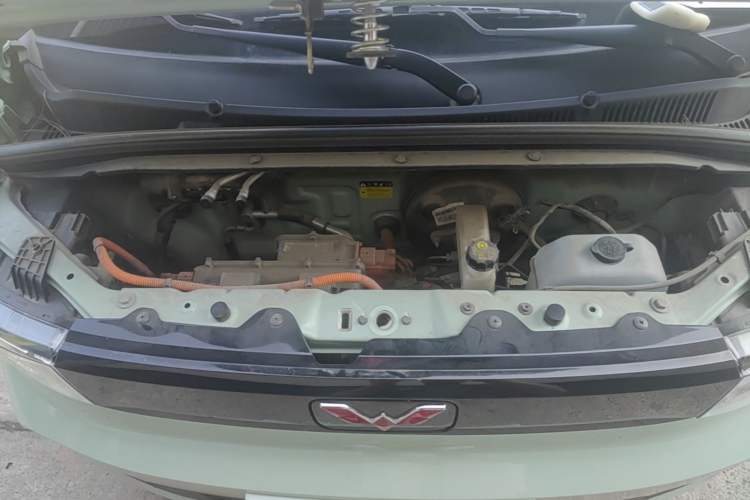 Used Wuling Hongguang MINIEV 2021 Macaron Premium Model – Lithium Iron Phosphate Engine Bay