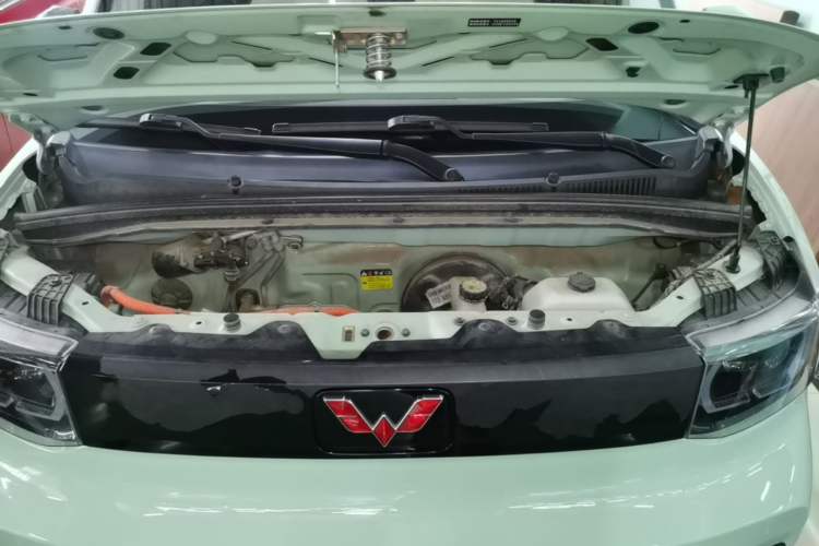 Used Wuling Hongguang MINIEV 2021 Macaron Premium Model – Lithium Iron Phosphate Engine Bay