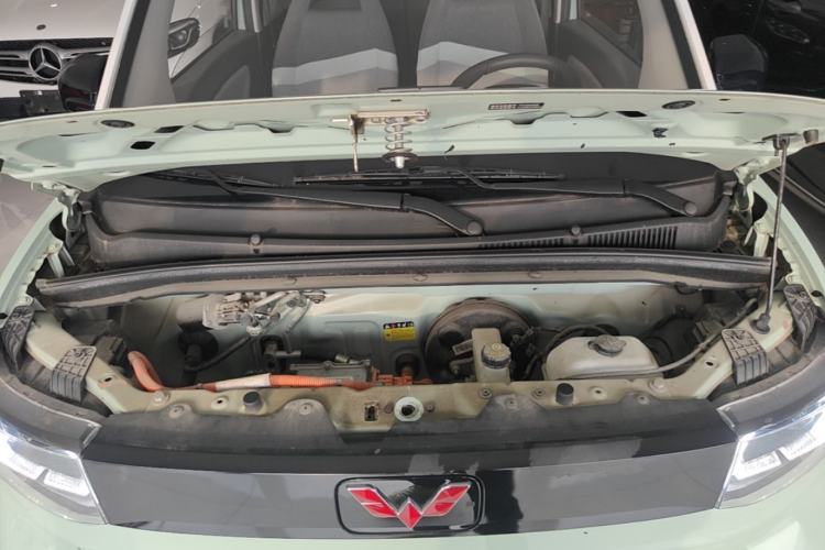 Used Wuling Hongguang MINIEV 2021 Macaron Fashion Edition Lithium-Ion Battery Engine Bay