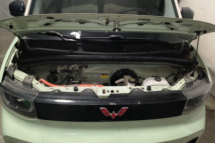 Used Wuling Hongguang MINIEV 2021 Macaron Fashion Edition Lithium-Ion Battery Engine Bay