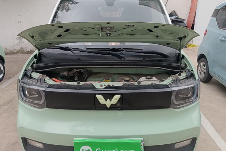 Used Wuling Hongguang MINIEV 2021 Macaron Fashion Model Lithium Iron Phosphate Engine Bay