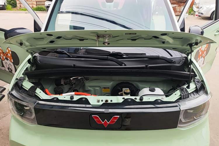 Used Wuling Hongguang MINIEV 2021 Macaron Premium Model – Lithium-NMC Engine Bay